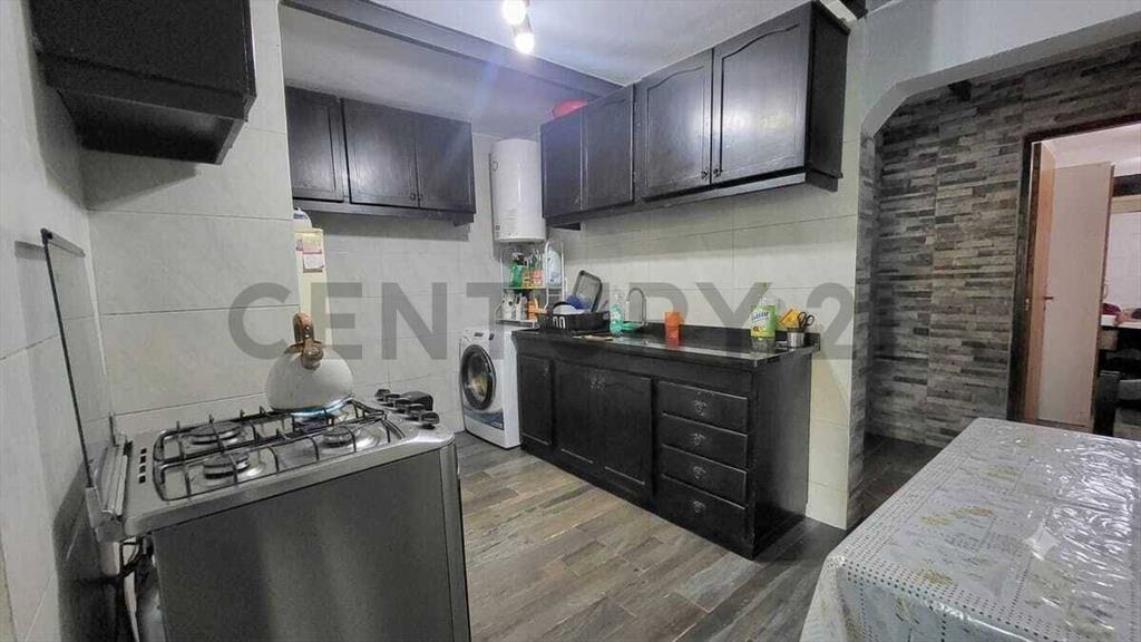 Casa Sobre Belloni/ 585m2/edif 70m2/3Dorm/amplio jardín/B...