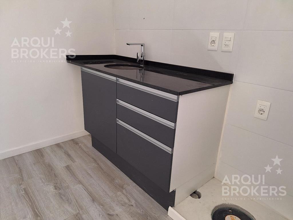 Apartamento de un dormitorio en venta en Aguada - 202