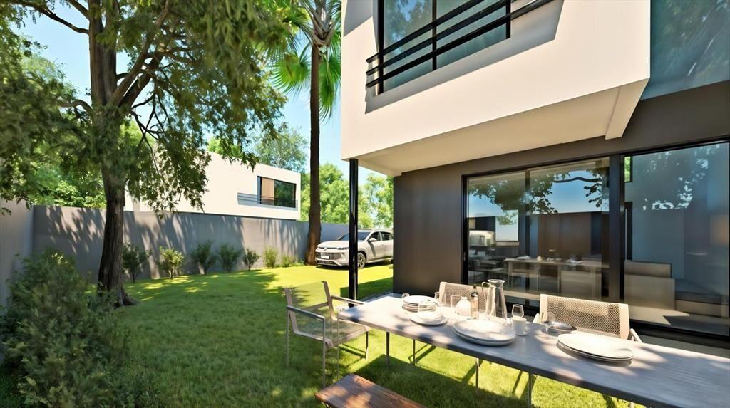 VENTA CASA DUPLEX 2 DORM COCHERA LOMAS DE SOLYMAR