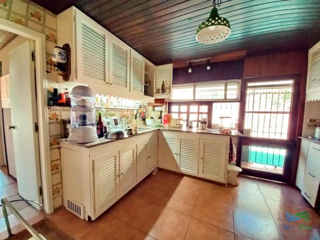 Casa de 6 dormitorios con piscina en venta en del