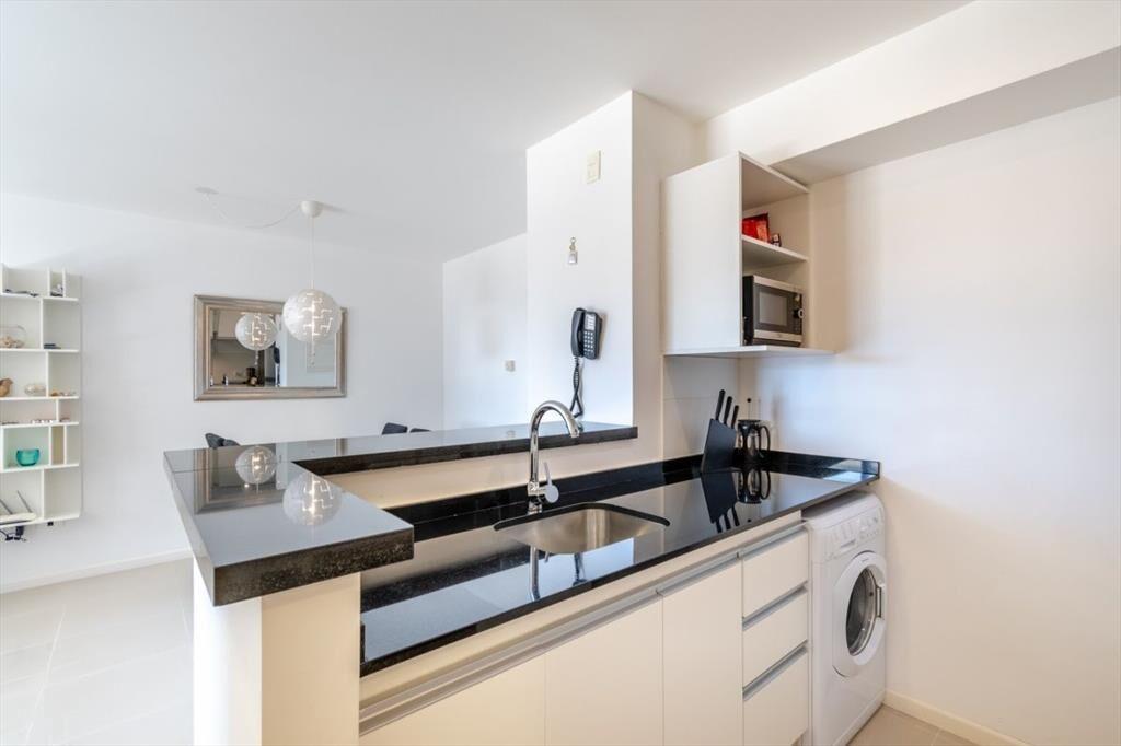 Moderno Apartamento de Dos Dormitorios en Venta Punta del E