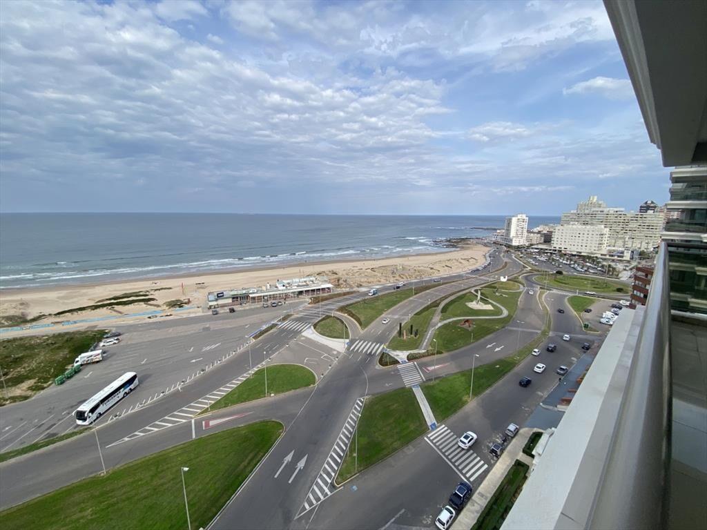 ALQUILER APARTAMENTO 3 DORMITORIOS PENINSULA PUNTA DEL ESTE