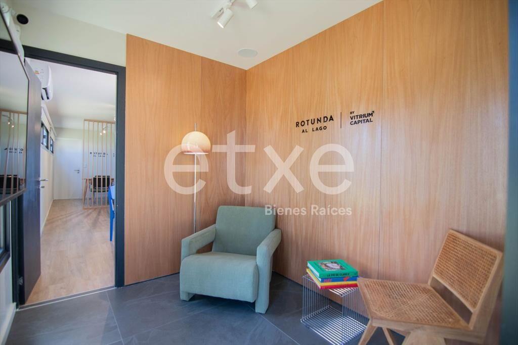 Venta de Apartamento 1 Dormitorio en Rotunda al Lago...