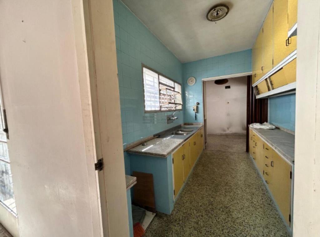 Casa en venta, gran terreno, piscina, barbacoa, frente al m
