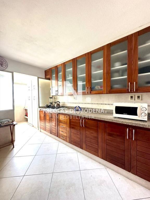 Departamento de 4 dormitorios en venta, amplios