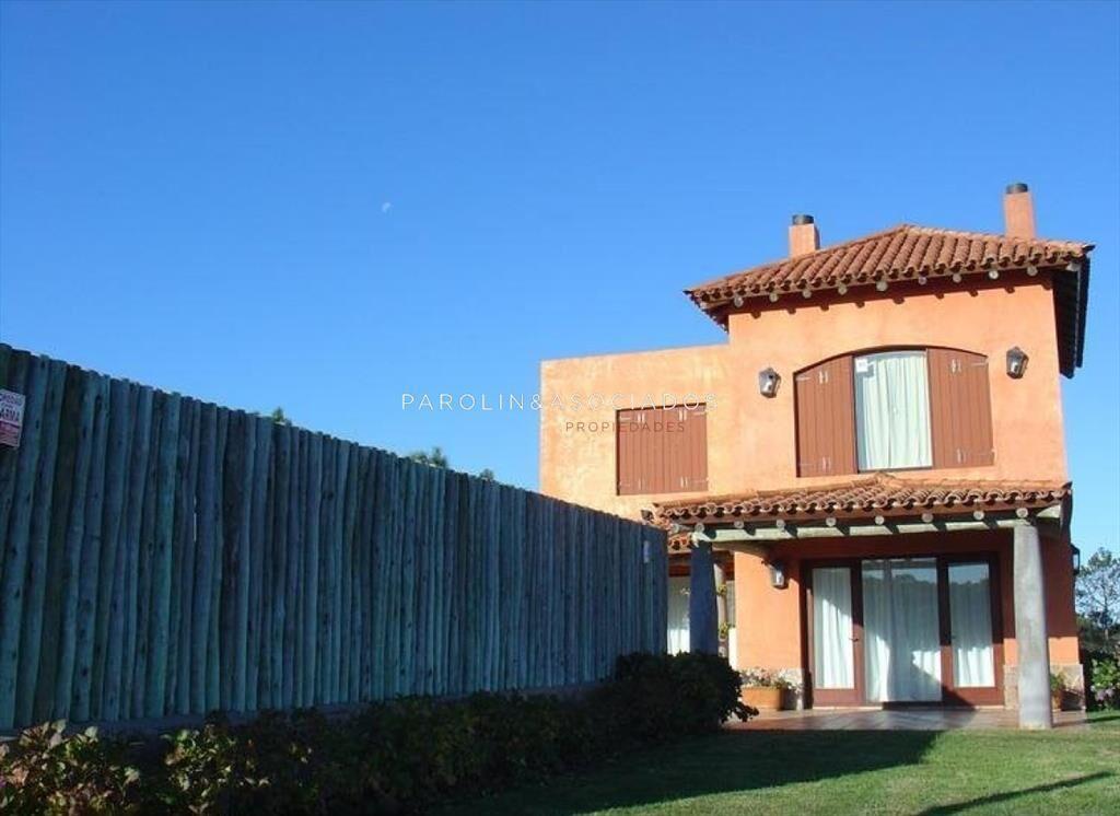 Hermoso chalet con vista al Mar en el Chorro, Manantiales