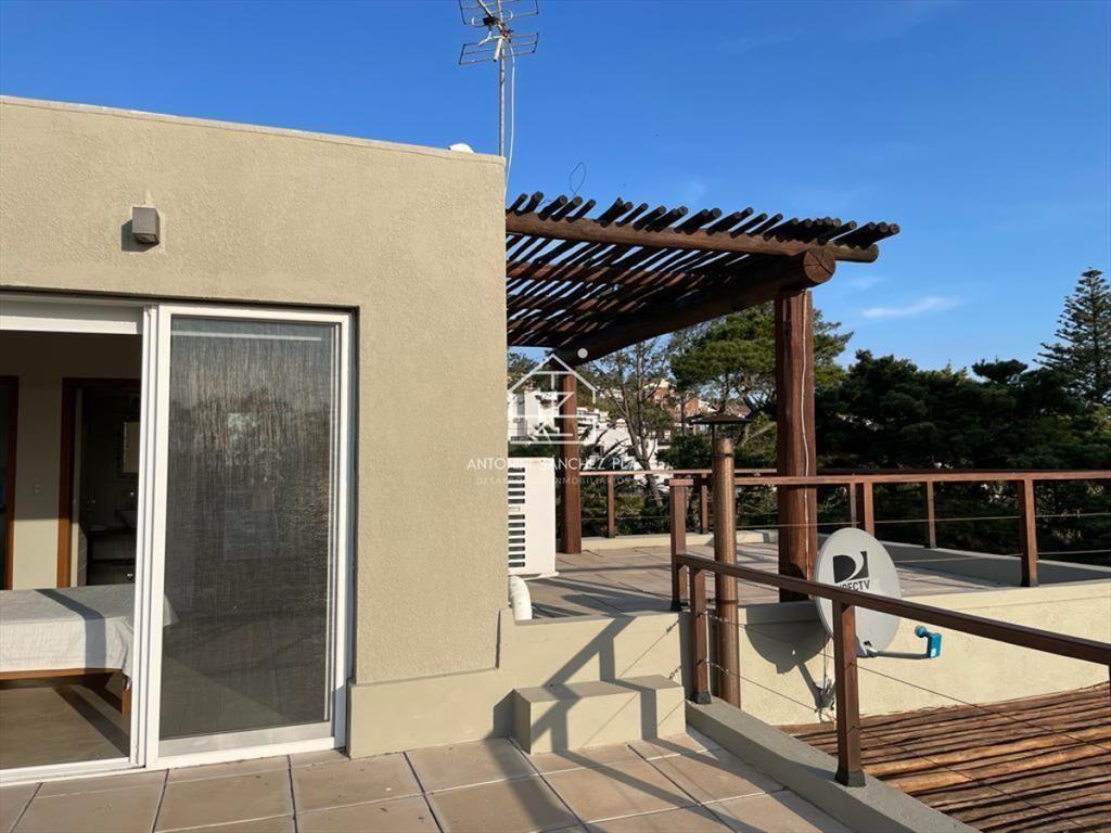 Venta casa con vista al mar. Punta Ballena