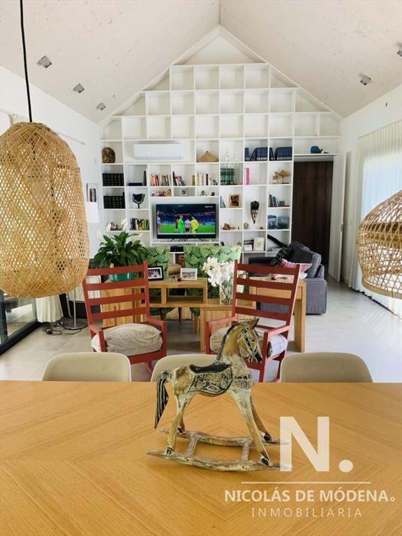 Moderna casa en Venta, 3 dormitorios, Punta del Este