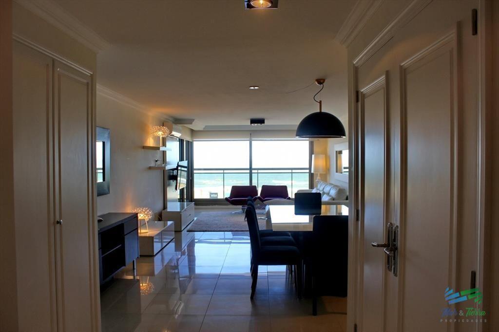 Apartamento de 3 dormitorios, primera linea al en