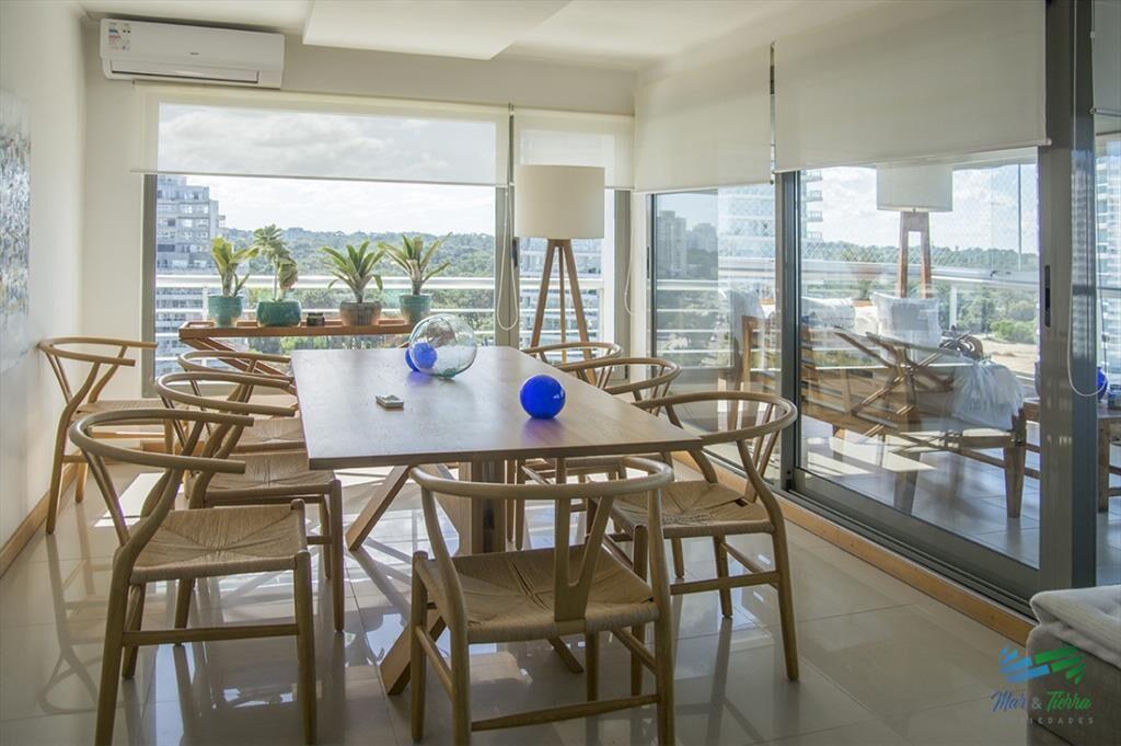 En venta Apartamento de 4 Dormitorios Penthouse en Brava Pu