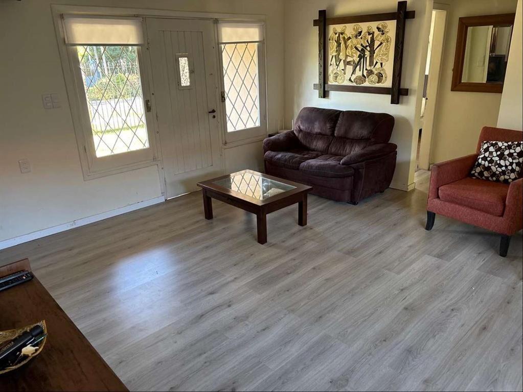 CHALET EN MUY BUENA UBICACIÓN + SERVICIO + BARBACOA Solymar