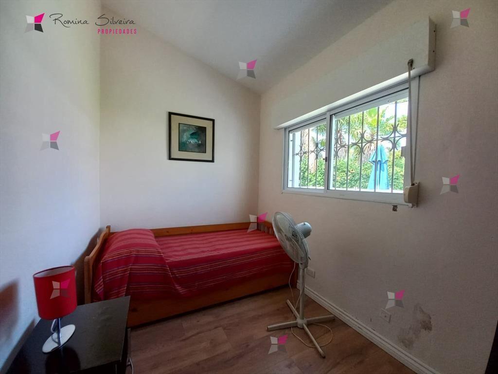 Vende casa de 3 dormitorios totalmente reformada. Con pisci