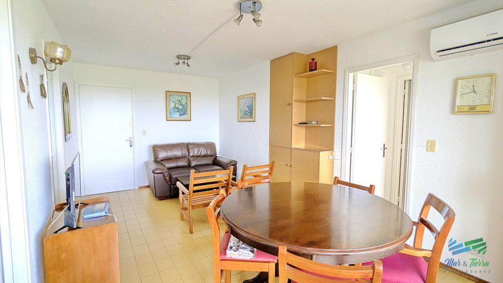 Roosevelt: Apartamento en venta y alquiler.