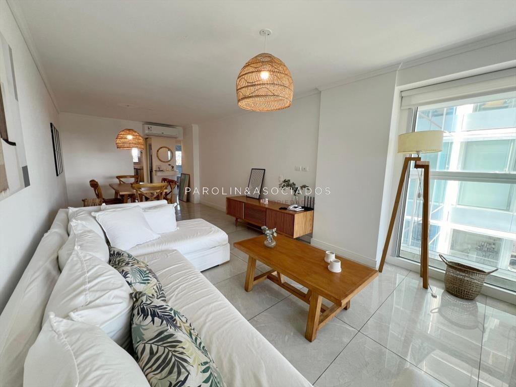 Apartamento en venta de 2 dormitorios en Miami