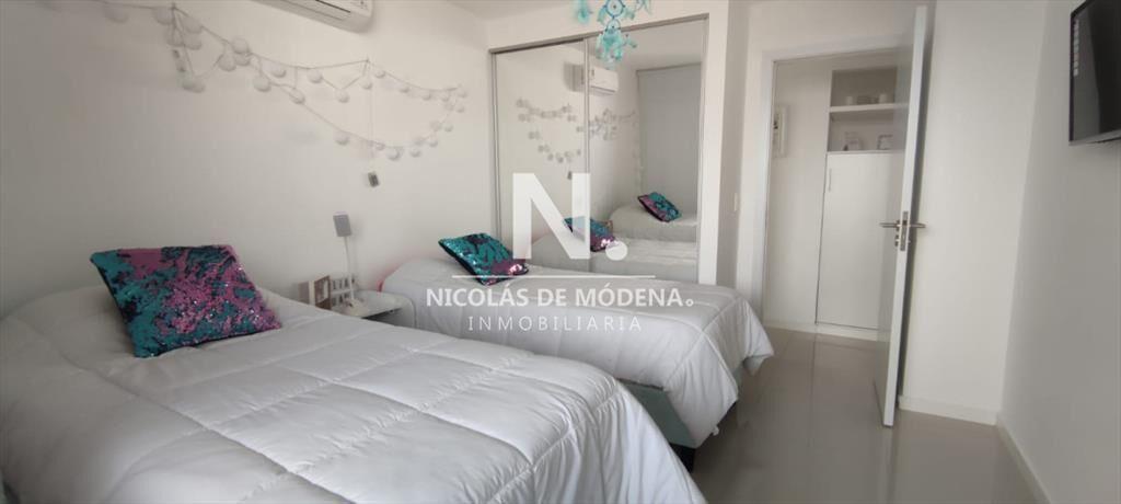 Exelente departamento a metros de la playa.