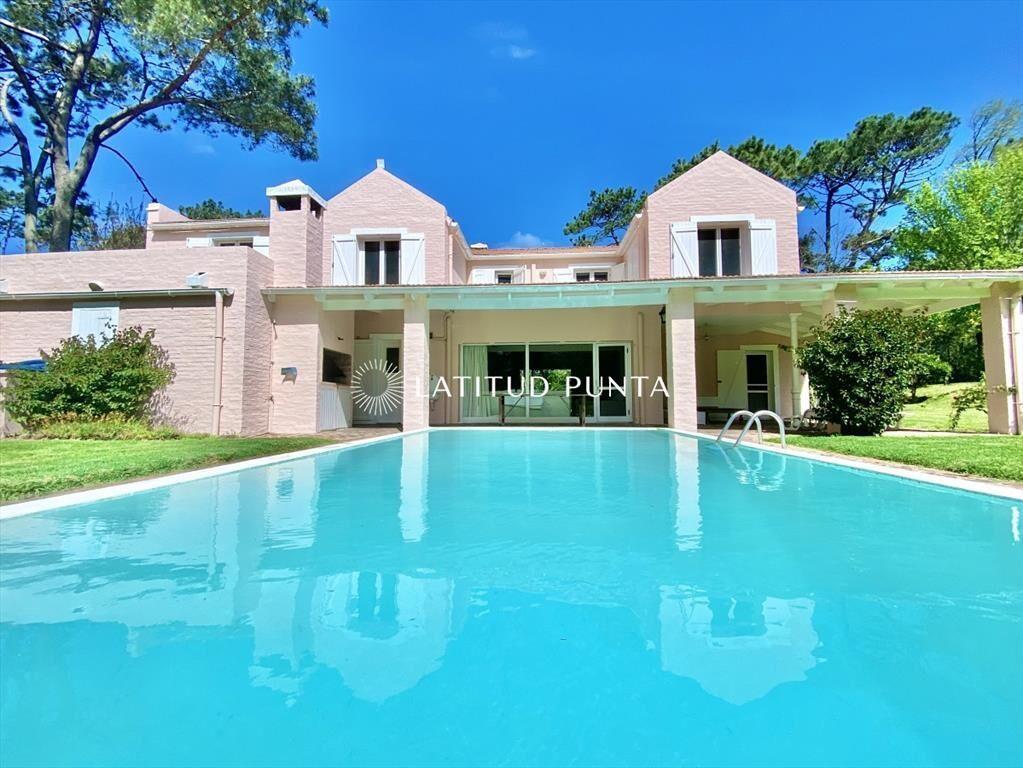 Casa de 5 dormitorios en Rincón del Indio
