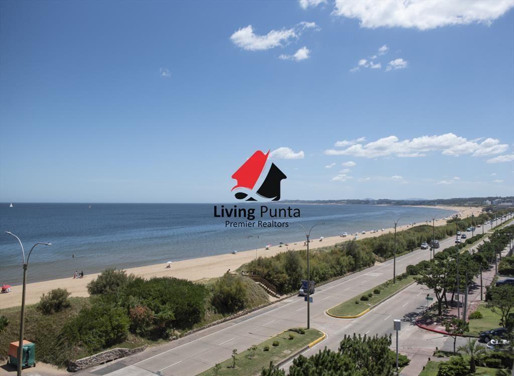 Vende hermoso Penthouse en Playa Mansa con azotea