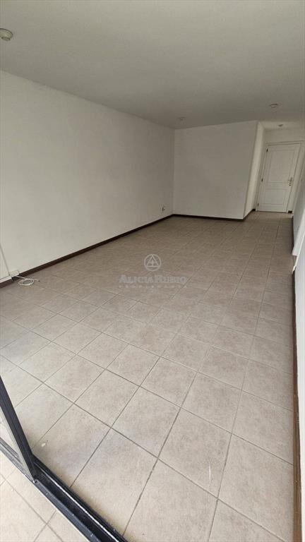 APARTAMENTO EN GOLF DE 2 DORMITORIOS Y 2 BAÑOS CON GARA...