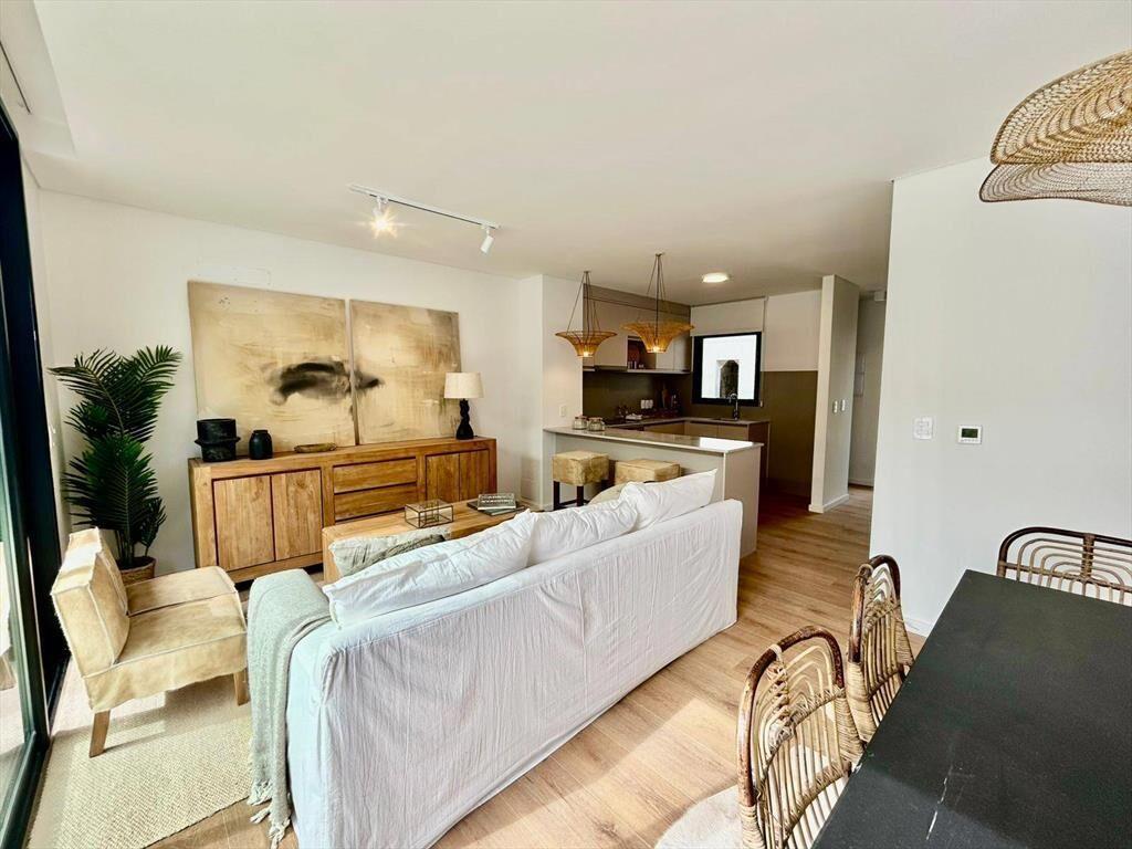 Venta de Ph con 2 dormitorios en Housing de Carrasco norte