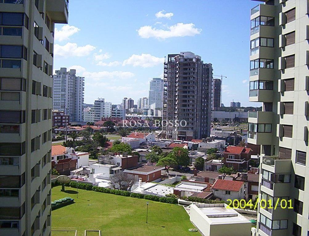 Apartamento en Brava, 1 dormitorios *