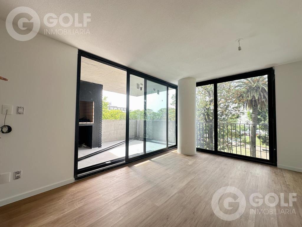 Venta de Loft al frente en Pocitos