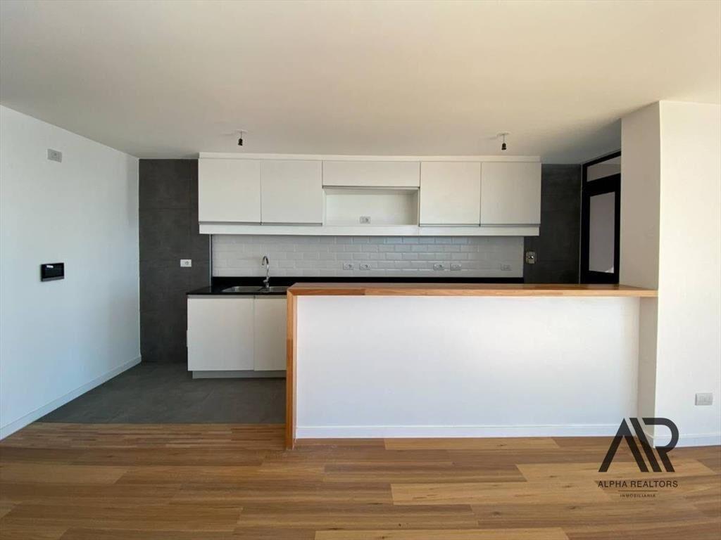 Venta Apartamento 3 Dormitorios Con Vista Al Lago