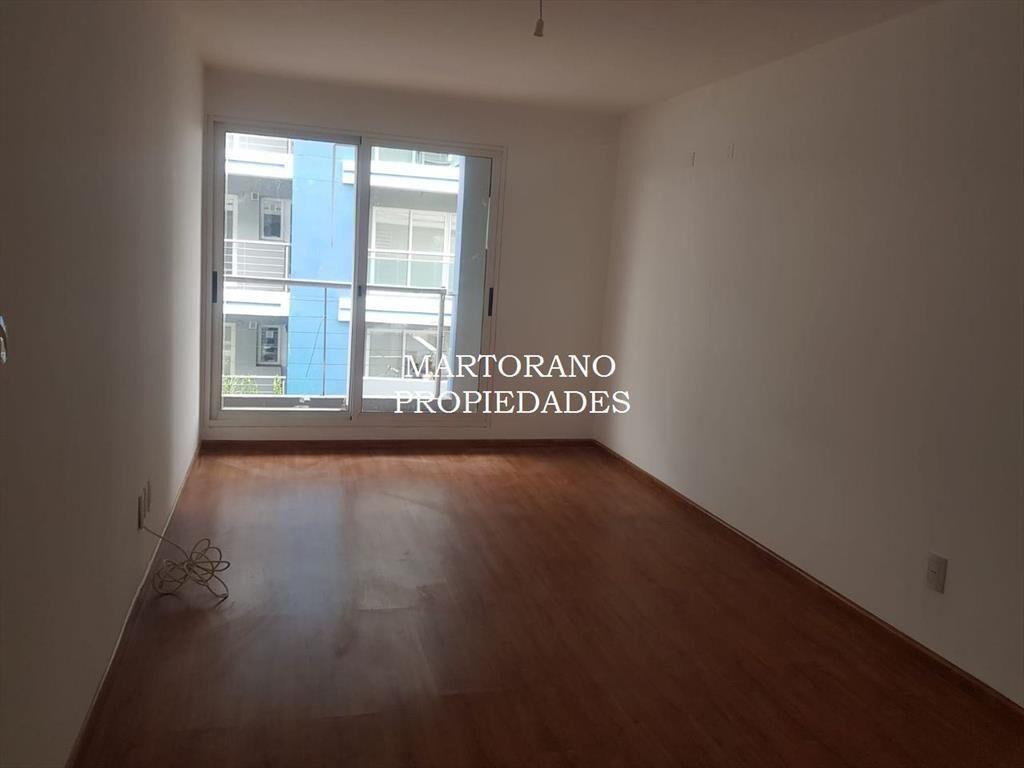 VENTA Av. de las Americas. Amplia terraza al frente 3 dorm
