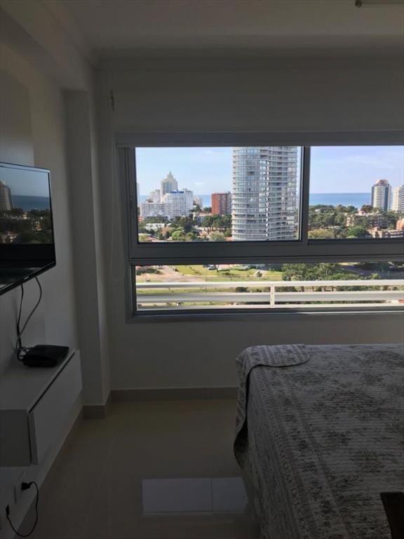 DEPARTAMENTO 2 DORMITORIOS EN MIAMI BOULEVARD, PUNTA DEL ES