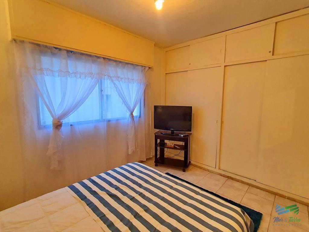 Alquilo apartamento 1 dormitorio en Peninsula frente a la r