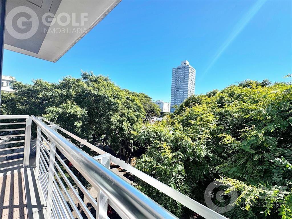 Venta de apartamento de 3 dormitorios CON RENTA y 2 cochera