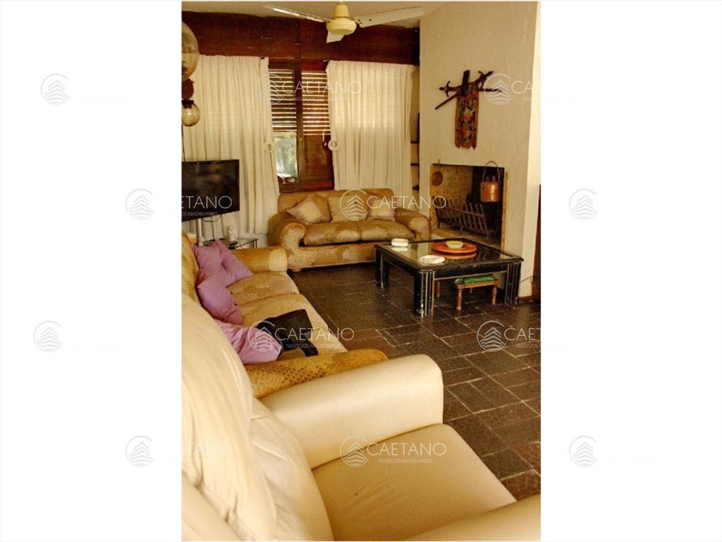 Vendo casa 5 dormitorios con piscina, primeras a