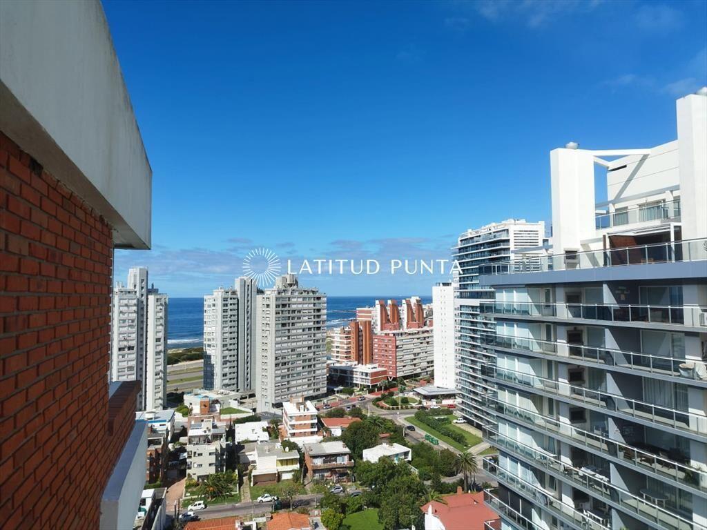 Apartamento de un dormitorio y medio, Pintos