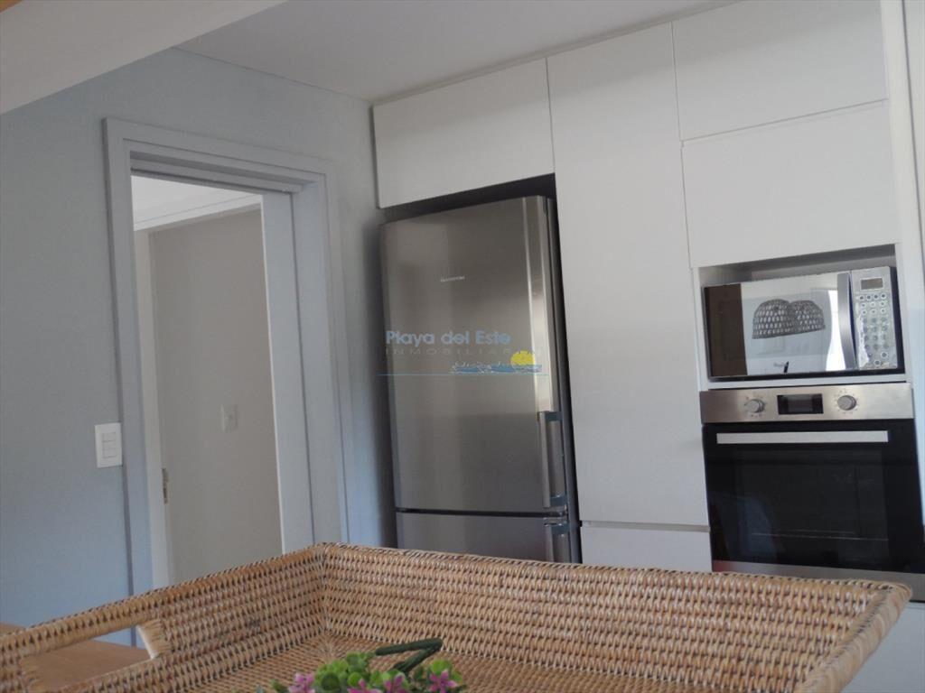 Excelente Casa de 5 Dormitorios en Barrio Privado