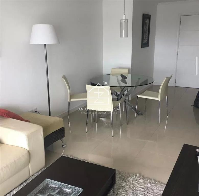 Departamento de 2 dormitorios con parrillero en venta en Ca
