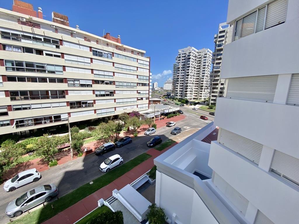 VENTA APARTAMENTO 1 DORMITORIO - TRIANGULO MANSA