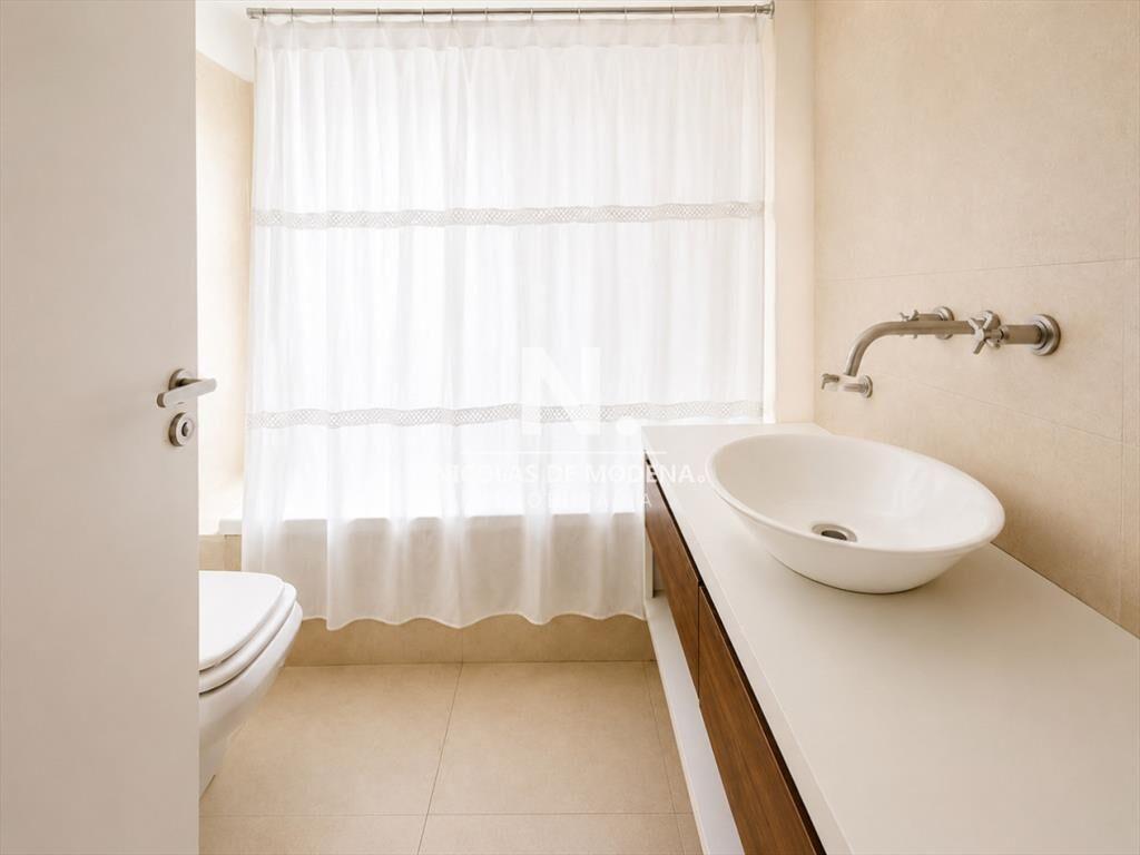 En venta apartamento con parrillero propio de 3 y
