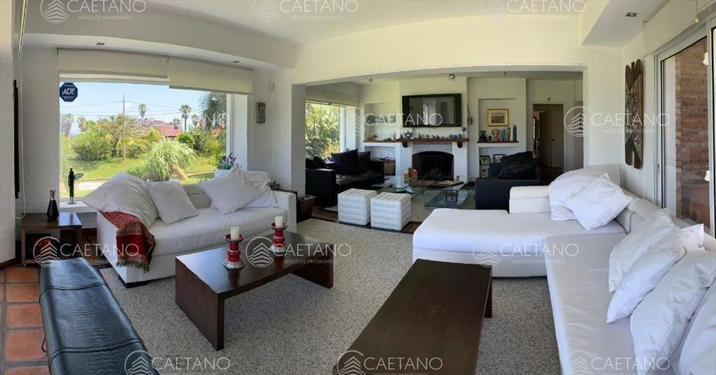Venta casa 6 dormitorios - Playa Mansa, Punta del