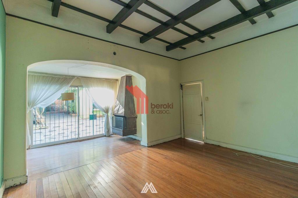 VENTA CASA DE 3 DORMITORIOS Y SERVICIO EN POCITOS