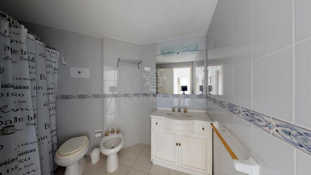 VENTA DE APARTAMENTO DE 3 DORMITORIOS EN MANSA PUNTA DEL ES