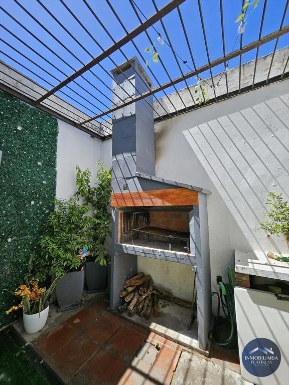 Casa en venta c/ cochera en Pocitos