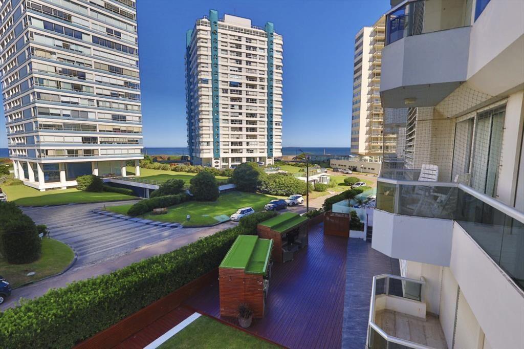 VENTA DE APARTAMENTO 2 DORMITORIOS EN TORRE II