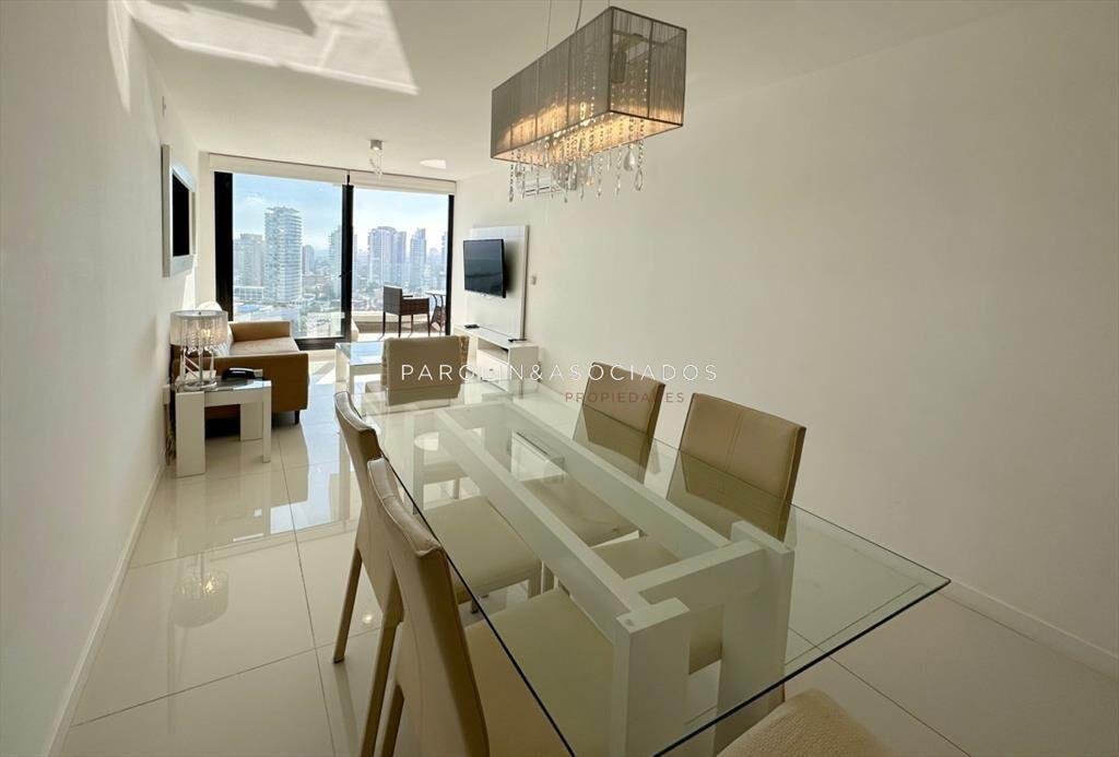 Apartamento de 2 dormitorios en edificio Artower,