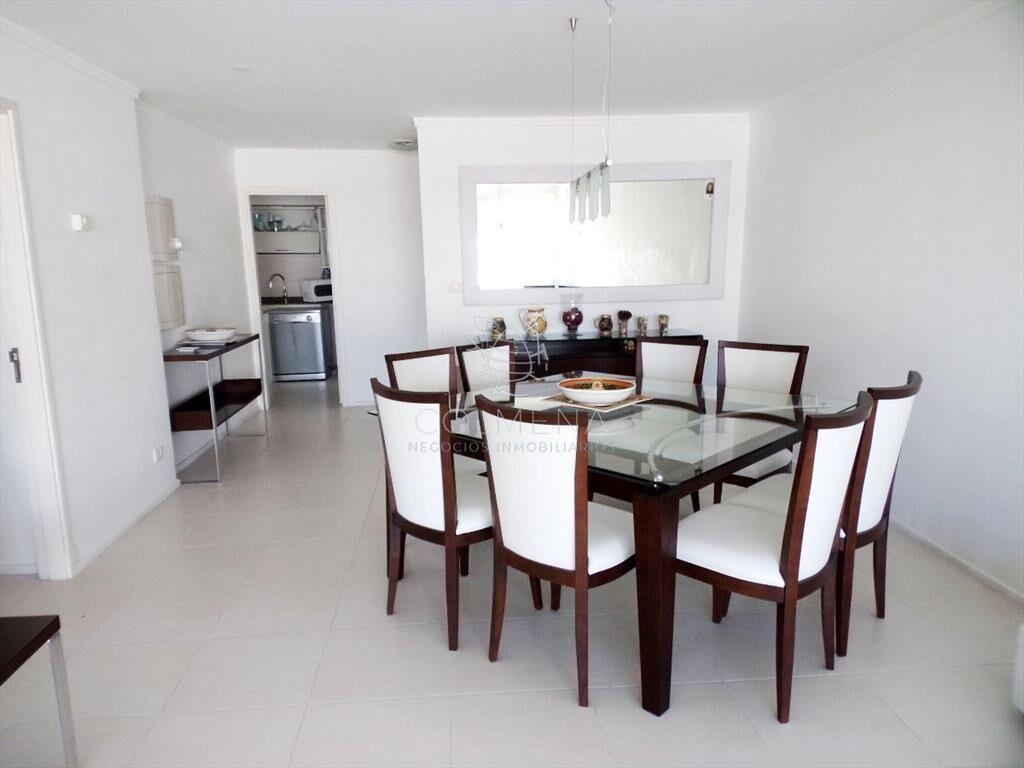 Departamento - Playa Brava