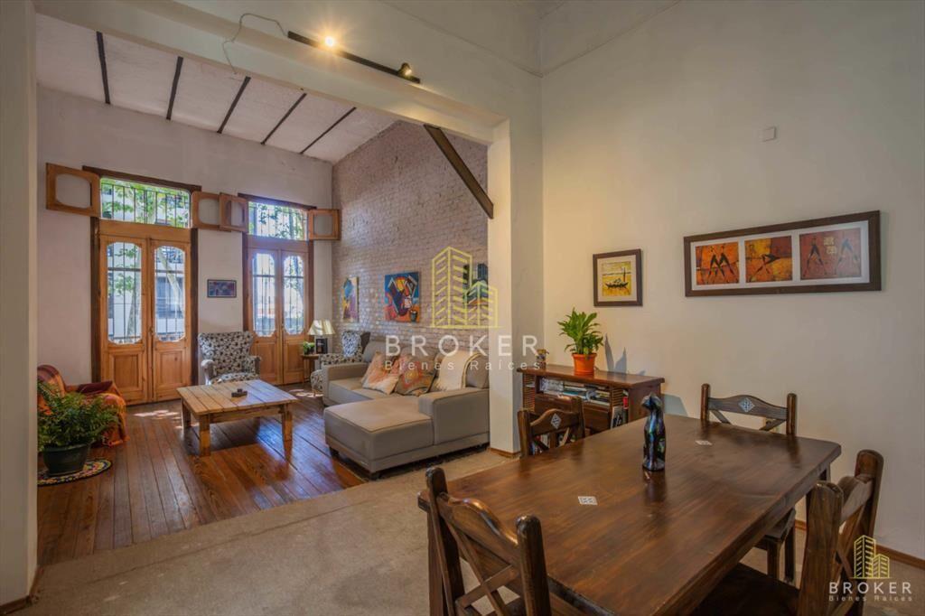 Venta Casa en Centro Montevideo, 4 dormitorios y