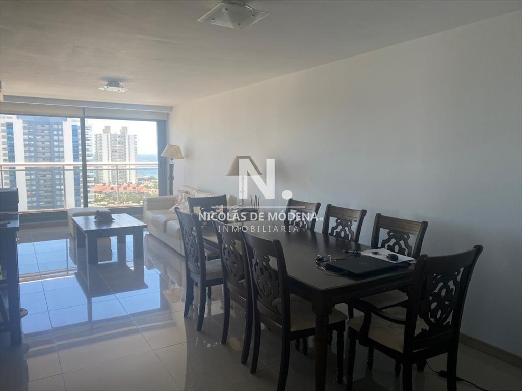 Apartamento en Venta de 2 dormitorios en Edificio