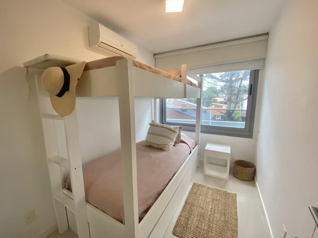 VENTA APARTAMENTO DE 3 DORMITORIOS EN EDIFICIO