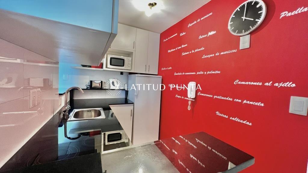 Oportunidad. Apartamento reciclado frente al mar