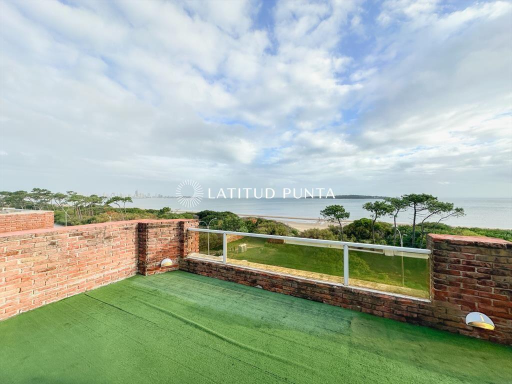 Pent House en Mansa, primera línea, 3 más