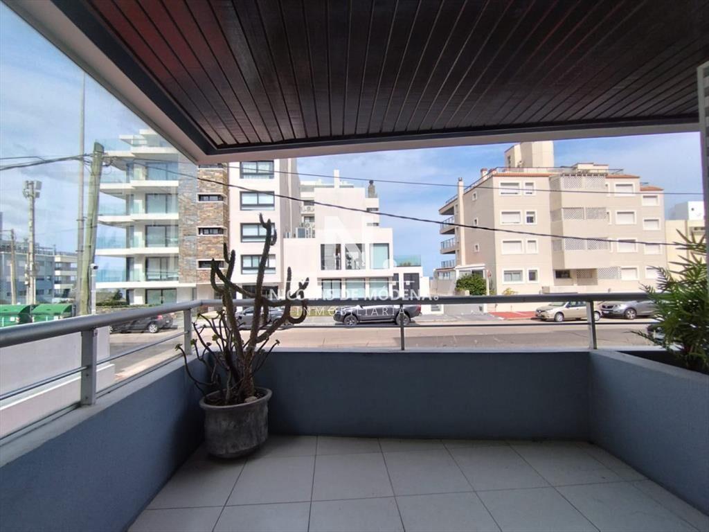 Vende Apartamento de 3 dormitorios en Península