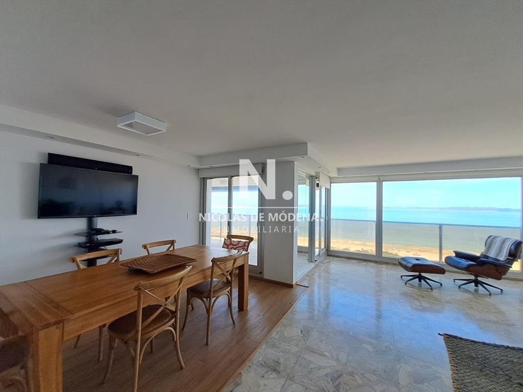 Departamento de 3 suites en venta, en el edificio